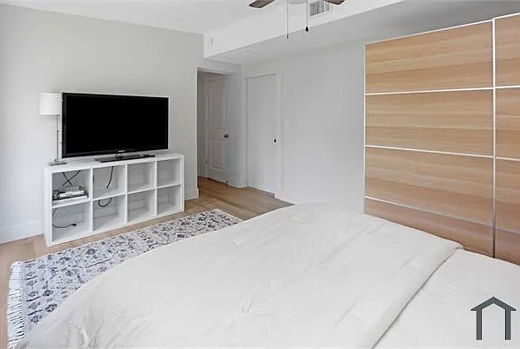 5224 NE 16th Ave — Photo 13