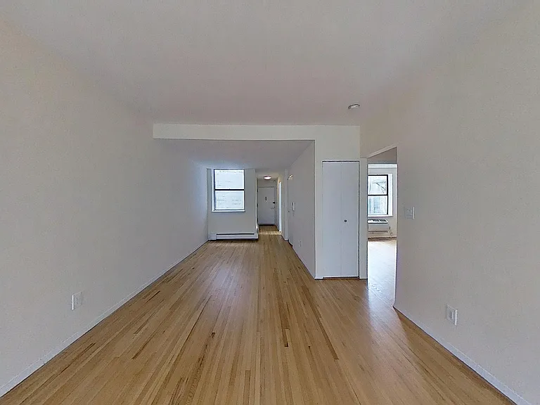 365 W 52nd St #4F — Photo 4