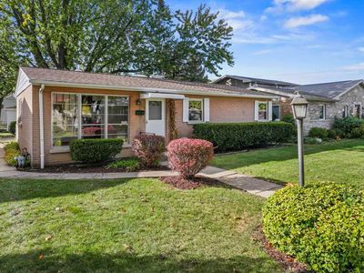 1724 Illinois St, Des Plaines, IL, 60018
