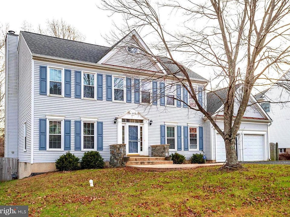 1st image of 3 Brittany Ln