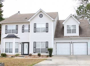 8661 Glendevon Ct, Riverdale, GA 30274