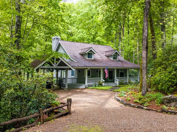 137 Rushing Brook Lane, Glenville, NC 28736