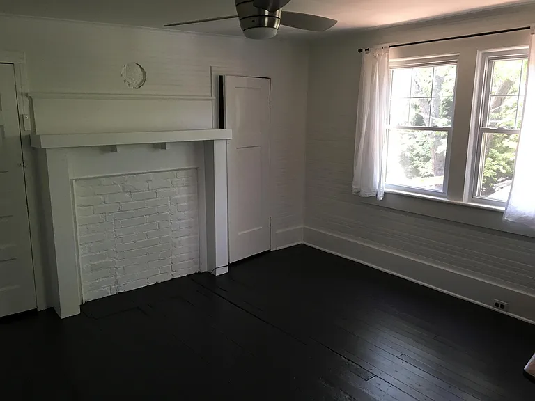 207 Logan Ave — Photo 8