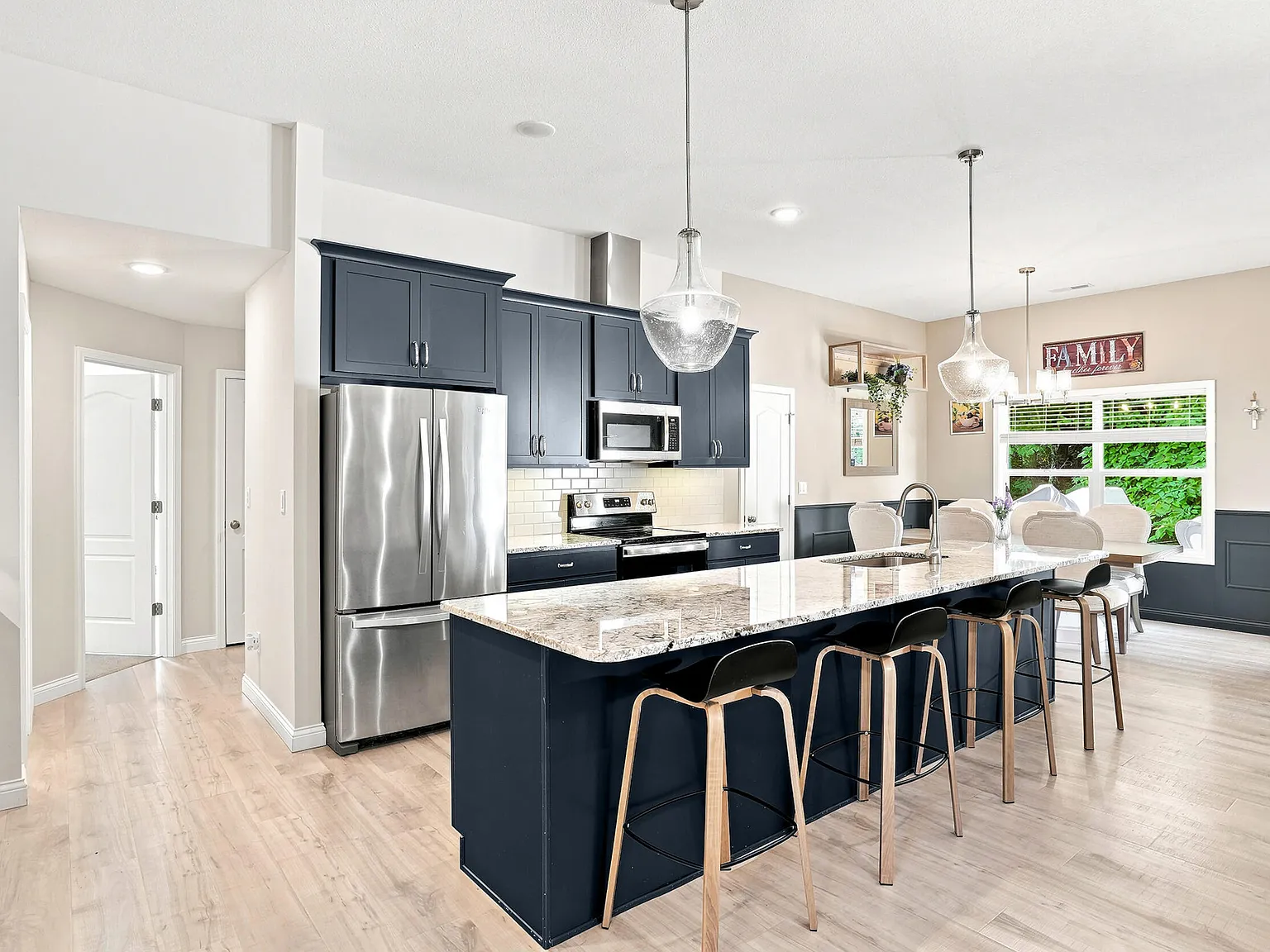 4 bed, 3.0 bath, 2413 sqft, $3,250 — Photo 1