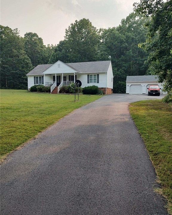 1st image of 11320 Fleet Dr