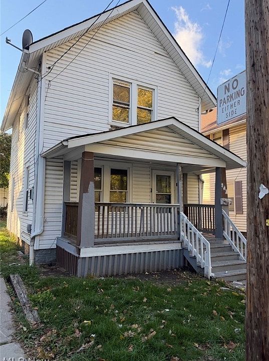 1st image of 802 Clay Dr