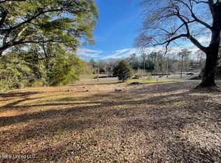 507 N 3rd St, Wiggins, MS 39577