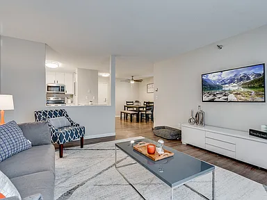 Minnetonka - 1 Bed / 1 Bath - 728 Sq.Ft.
