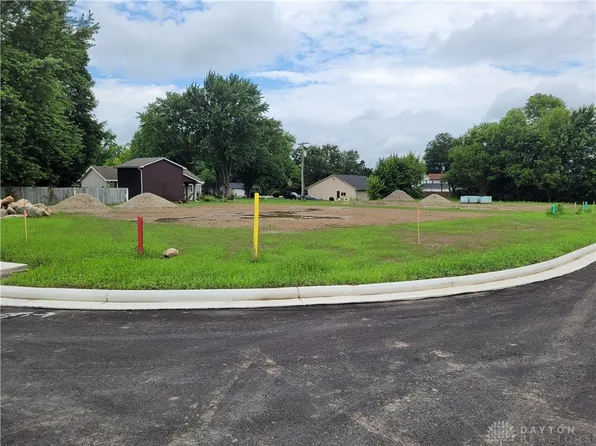 200 Charles Ct, Covington, OH 45318