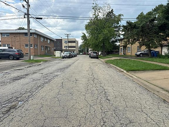 5th image of 1100 Longview Rd
