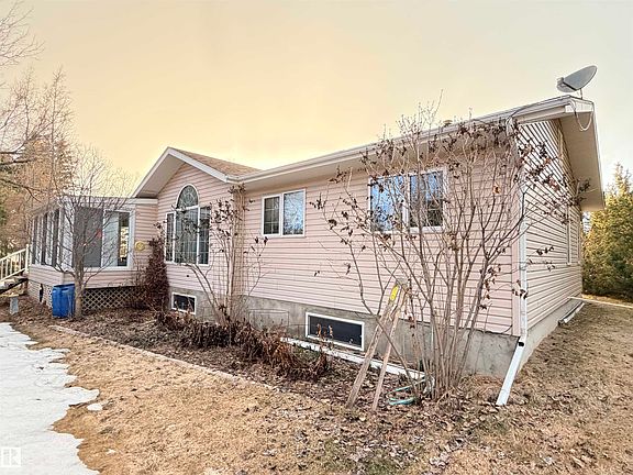 2nd image of 60116 Range Rd #265