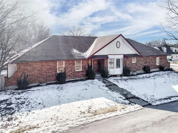 401 Peyton St, Harrisonville, MO 64701