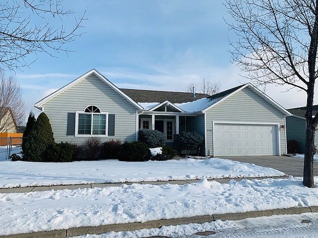 1st image of 2740 Sheffield Dr