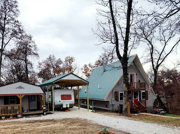 4182 Shady Lane Dr, Brooklyn, IA 52211
