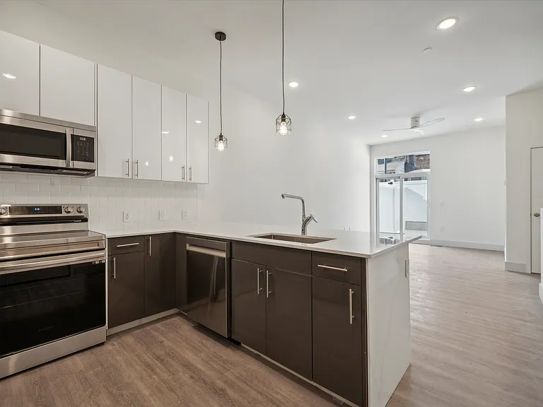 1221 E Fletcher St #108A — Photo 8