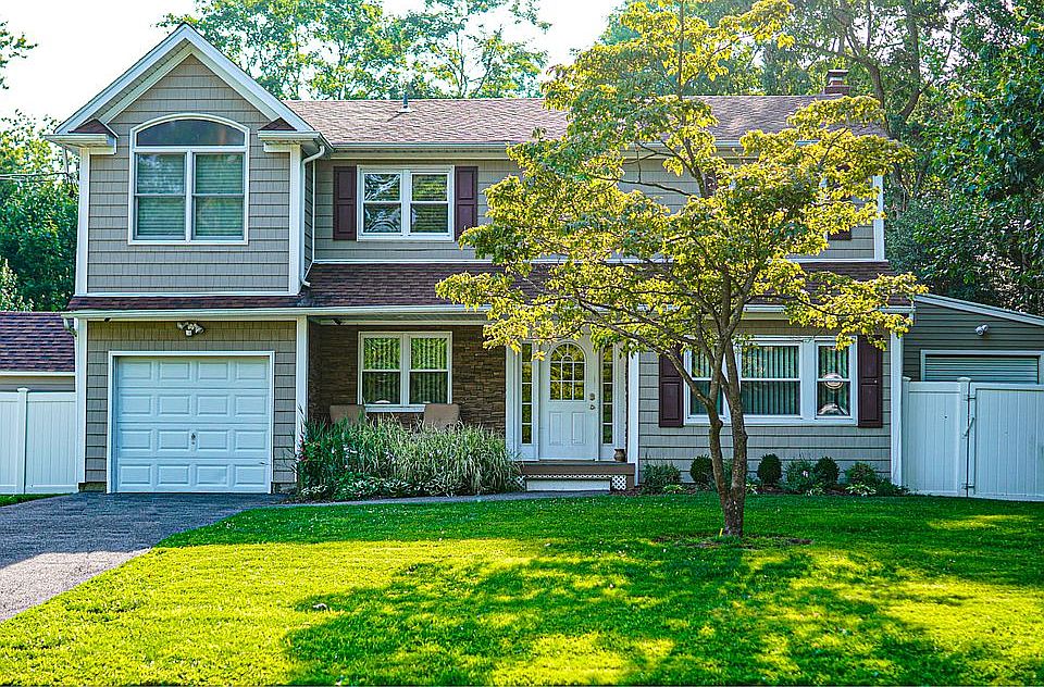 2286 Locust Ave, Ronkonkoma, NY 11779 Zillow