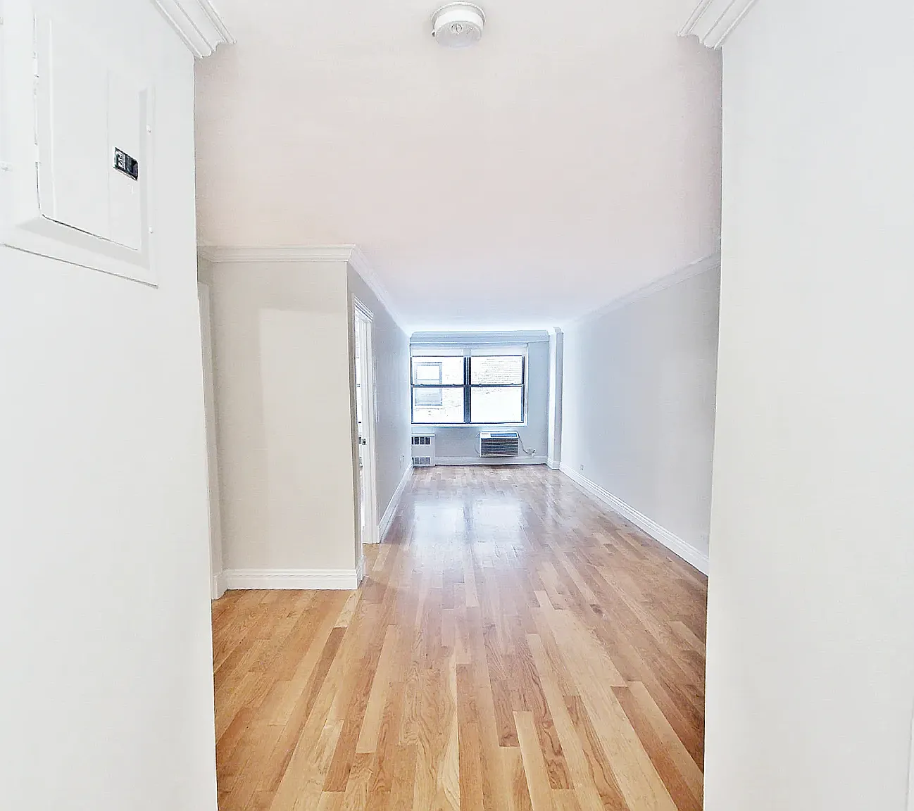 210 West 89th Street — Photo 2