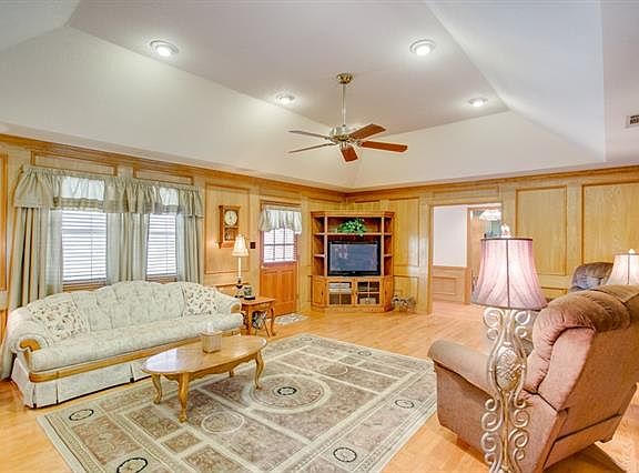 5th image of 7374 Somerset Ln