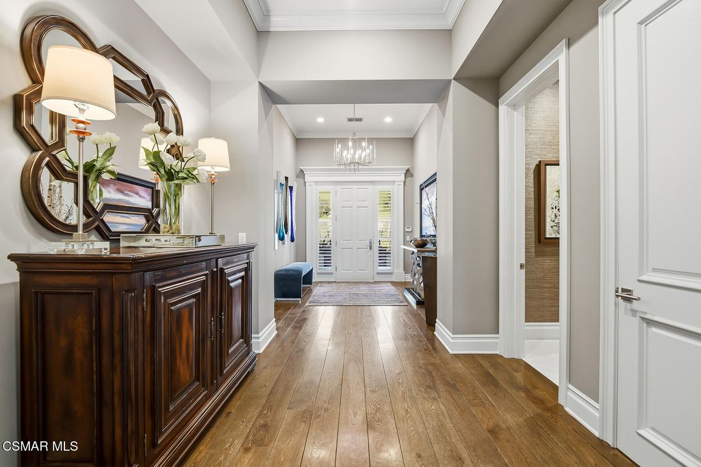 2639 Queens Garden Dr, Thousand Oaks, CA - More