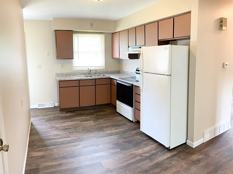 2635 Western Ave #1 — Photo 1