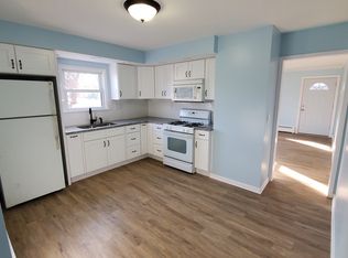 7503 Marshall St, Merrillville, IN 46410