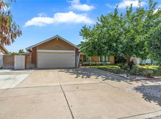 7445 Encina Ave, Fontana, CA 92336