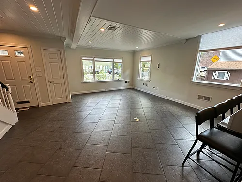 171 Tudor St Photo 1