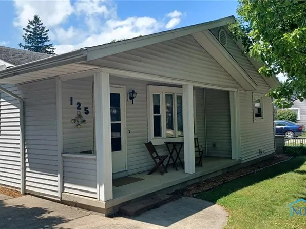 125 N Oakwood St, Wauseon, OH 43567