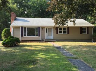 7 Haven Ln, Shelton, CT 06484