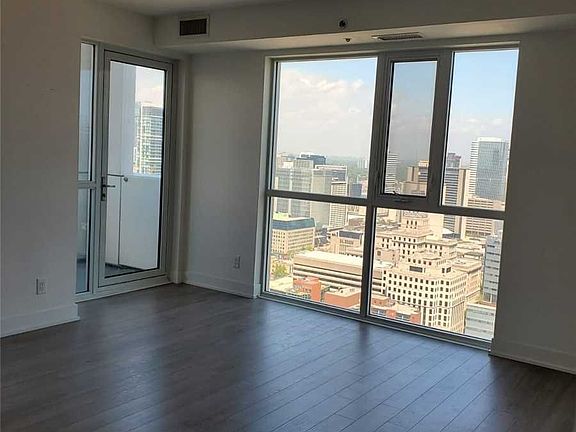 2nd image of 318 Richmond St W #3702