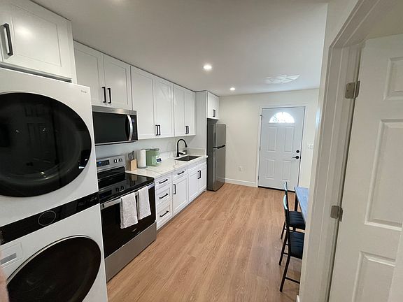 5th image of 6542 Valley Circle Blvd #Adu