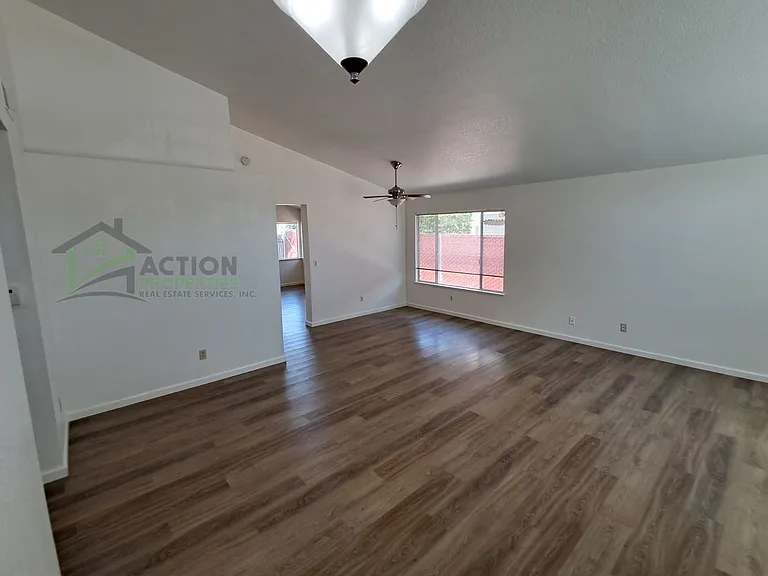 3835 Hunters Glen Pl — Photo 16