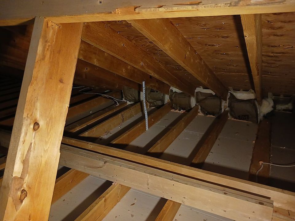 2nd image of 311 Fawn Valley Ct
