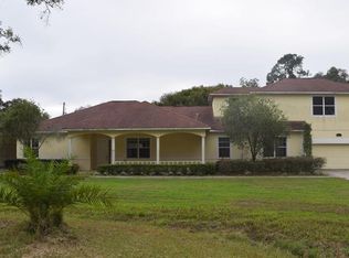 5011 Barron Meadows Ln, Plant City, FL 33566