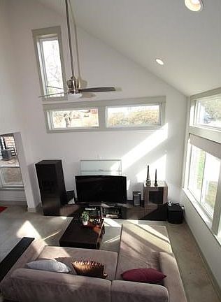 5th image of 1160 Alamo St #A