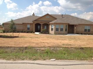 100 W Vienna Dr, Hutto, TX 78634