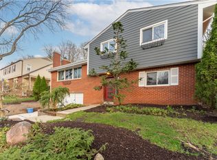 208 Vee Lynn Dr, Pittsburgh, PA