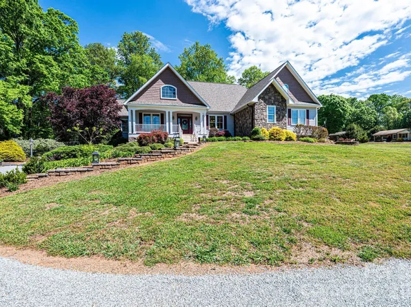 3085 James St, Catawba, NC 28609