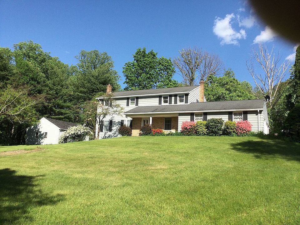 1st image of 239 Water St