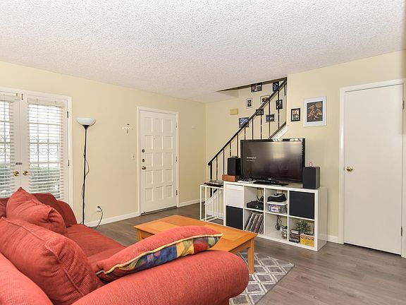 5th image of 1365 Dorothy Ave Unit 3