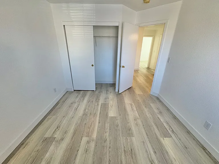 9511 Spring Blush Ave — Photo 10