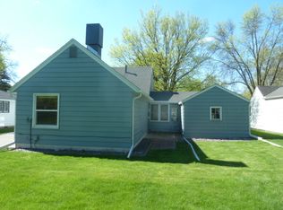 643 5th Ave SW, Hutchinson, MN 55350