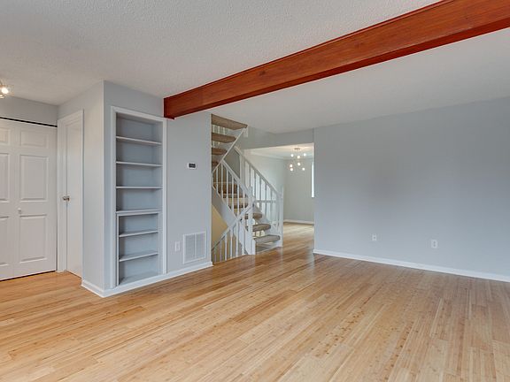 2nd image of 3517 Belfry Ln