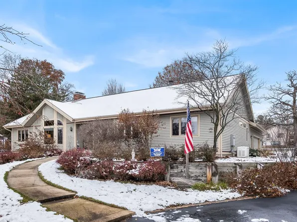 W1952 Belle Mapps Court, Green Lake, WI 54941