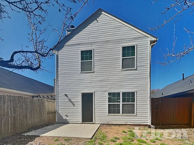 3634 Silver Springs Ct — Photo 16