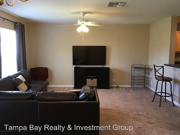 3rd image of 2527 White Sand Ln