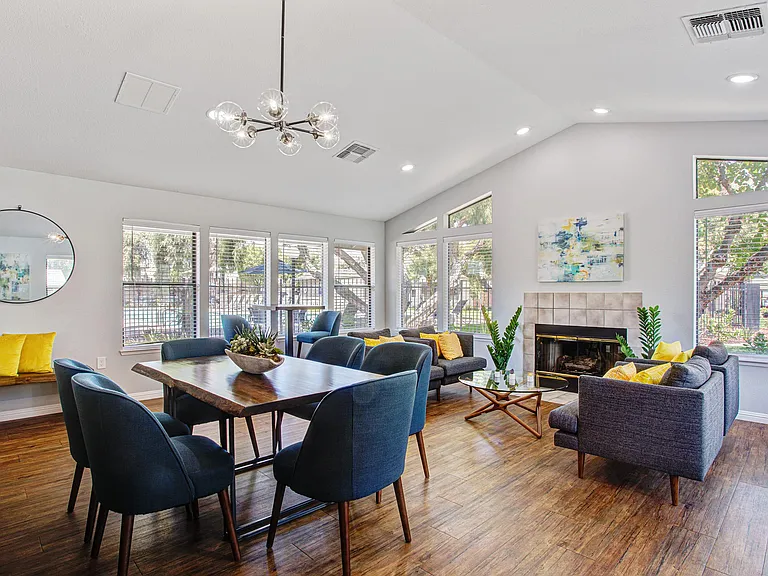 Stonegate Apartments — Photo 10