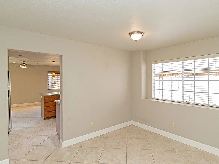 3114 San Helena Dr — Photo 5