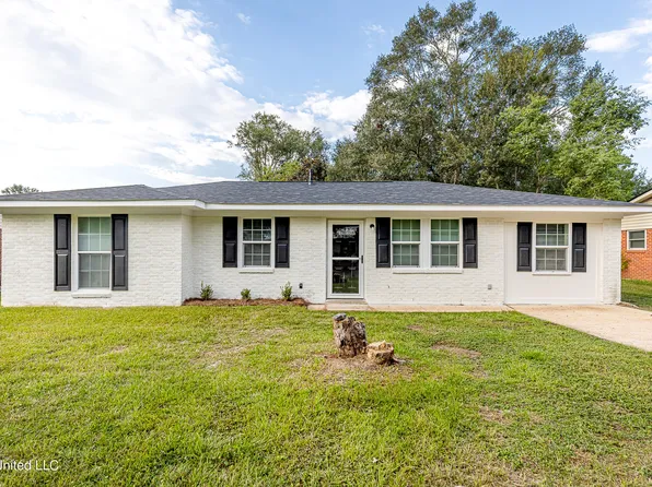 16064 Brooklyn Dr, Biloxi, MS 39532