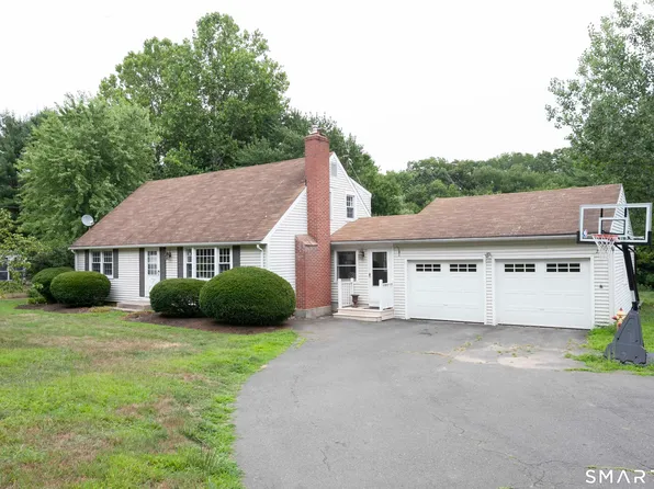26 Deepwood Rd, Simsbury, CT 06070